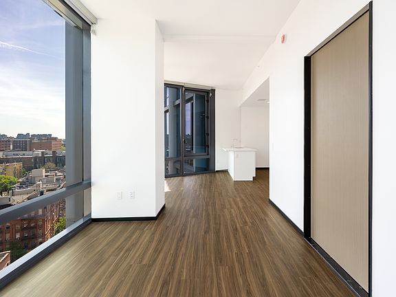 5th image of 410 W 126th St #1707