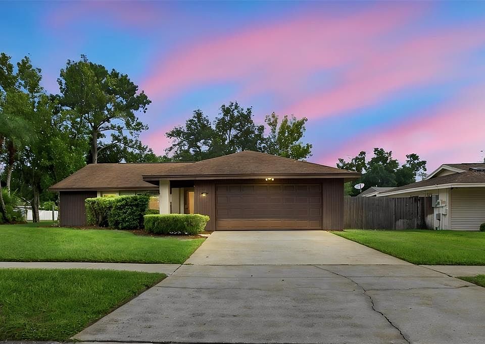 1st image of 4611 FRESHWIND AVENUE