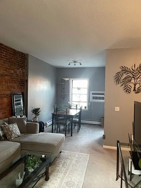 Building Photo - 17 Charter Oak Pl #1