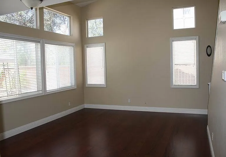 32479 Galatina St — Photo 3