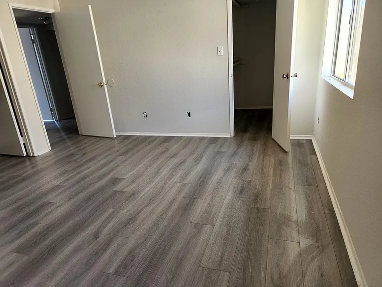 8936 Willis Ave #8 — Photo 9