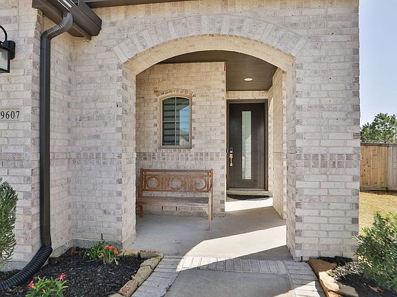 4th image of 19607 Upper Canyon Ct