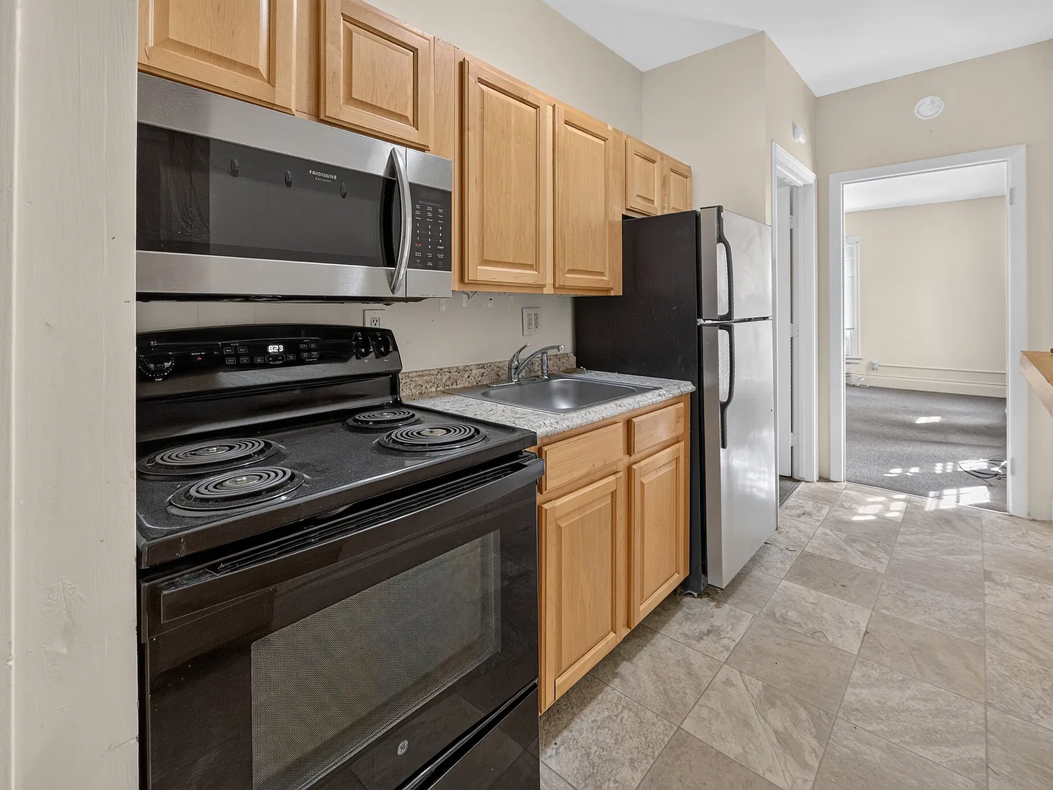 93 Whitney Ave. - Apartment 3 — Photo 1