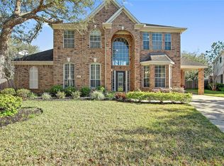 207 Oak Creek Ln, League City, TX 77573