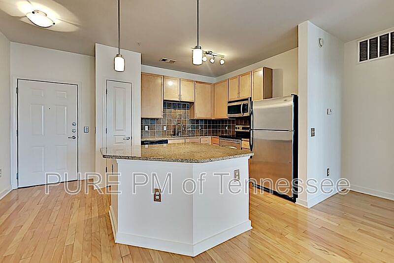 1st image of 3000 Vanderbilt Pl APT 343