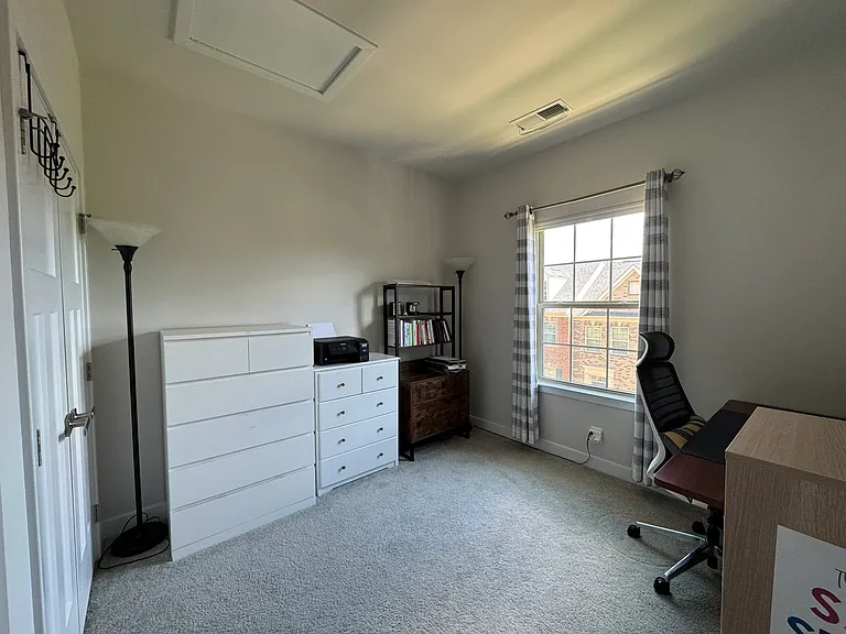 8015 Spring Arbor Dr — Photo 16