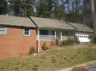 6694 Heathrow Ct, Stone Mountain, GA 30087