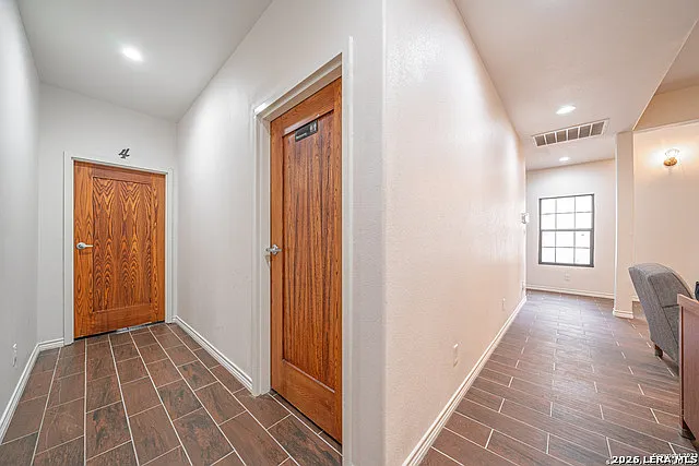 233 Esmeralda Dr — Photo 15