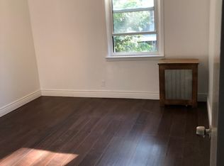539 E 5th St #1, Brooklyn, NY 11218