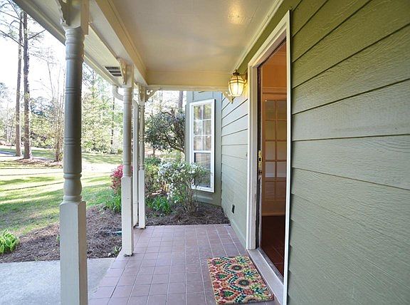 5th image of 180 Park Timbers Dr