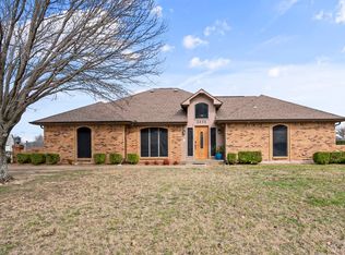 2806 Cinnamon Spring St, Red Oak, TX 75154