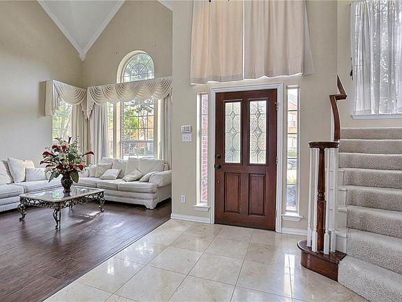 2nd image of 108 Heatherstone Dr