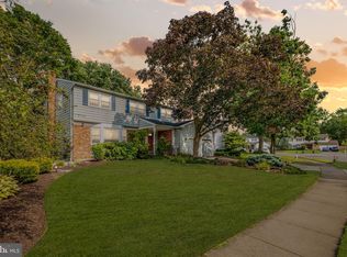 583 Ridgewood Ter, Mount Laurel, NJ 08054