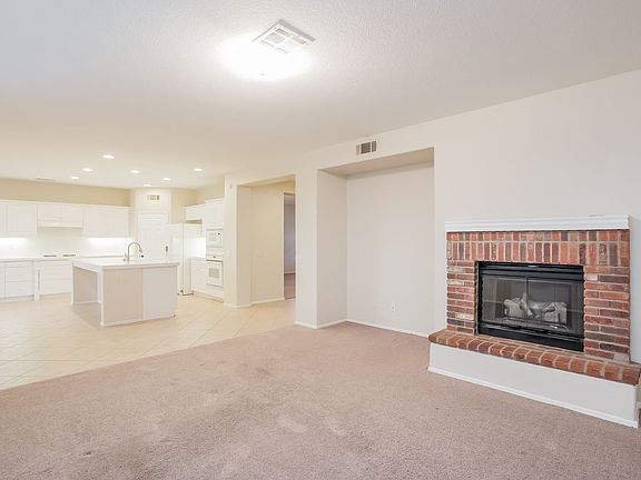 3rd image of 29203 Woodfall Dr