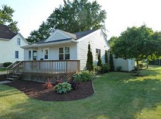 717 S Main St, Seymour, WI 54165