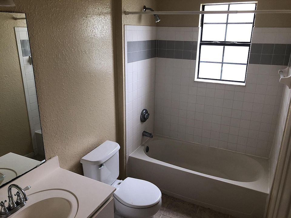 Front Full Bath