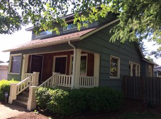 8935 NE Couch St, Portland, OR 97220
