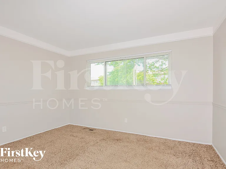3245 Santiago Dr — Photo 12