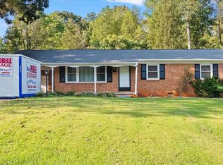 4303 Forestwood Dr, Greensboro, NC 27405