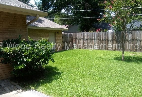 3rd image of 2514 Marian Dr