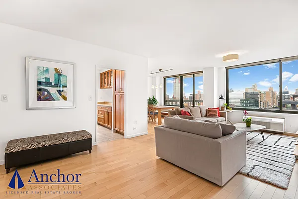 Sold by Anchor Associates | media 25