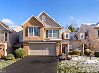 4230 Roth Farm Village Cir, Mechanicsburg, PA 17050