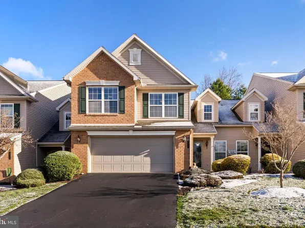 4230 Roth Farm Village Cir, Mechanicsburg, PA 17050