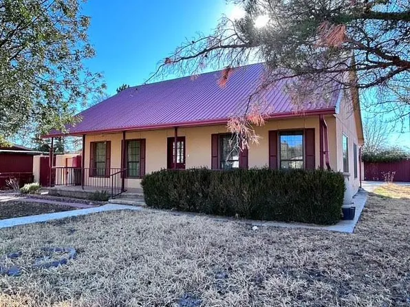 1207 N 6th St, Alpine, TX 79830