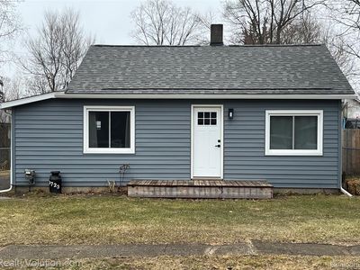 4723 4th St, Columbiaville, MI, 48421