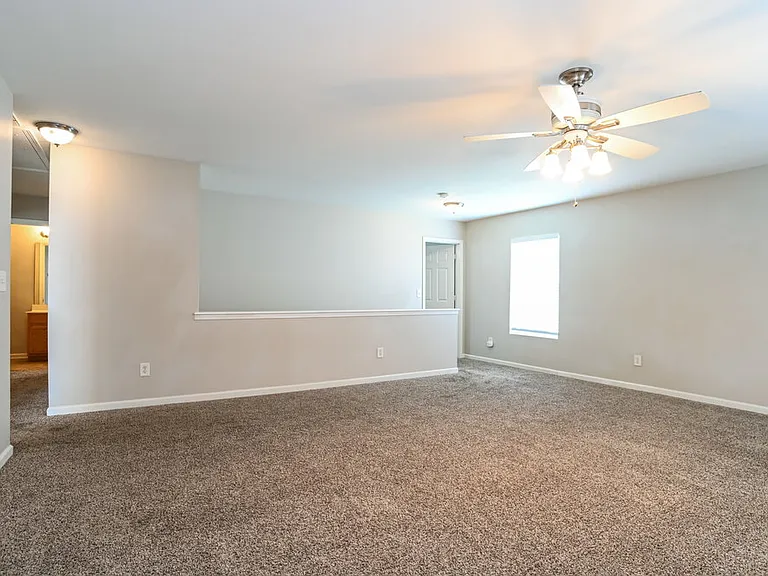 6510 Blackwood Ln — Photo 9