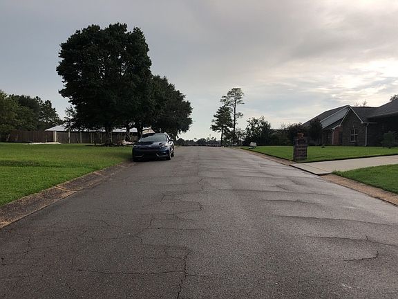 5th image of 12369 Cambridge Ct