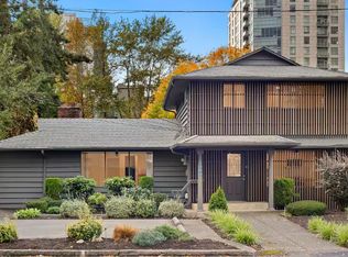929 109th Ave NE, Bellevue, WA 98004