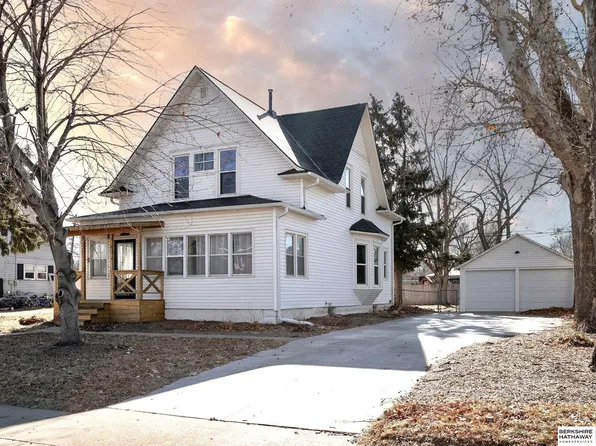 14211 Heywood St, Waverly, NE 68462