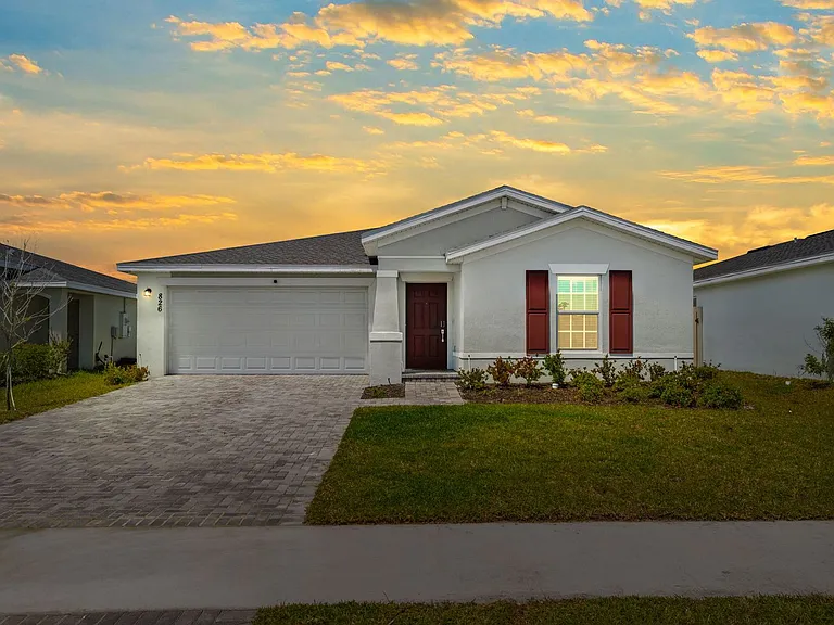 826 Dockside Dr SW — Photo 1