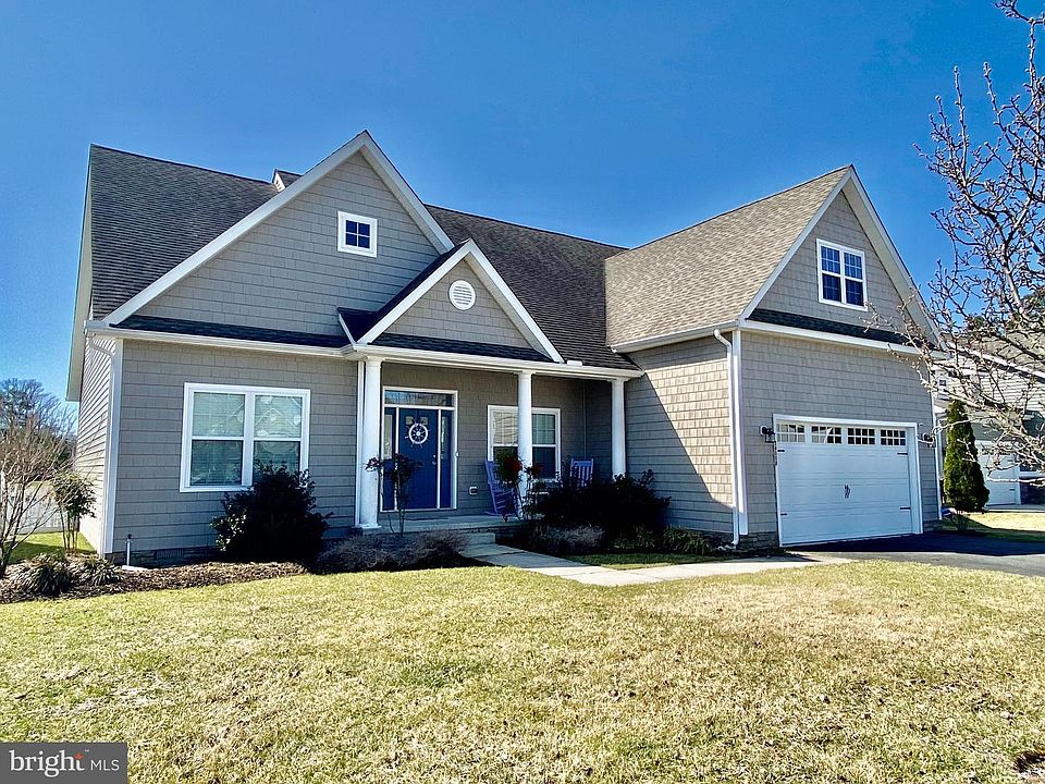 1st image of 34008 Inlet Breeze Dr