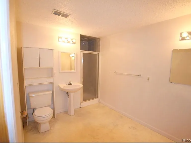 8674 Bluegrass Cir — Photo 20