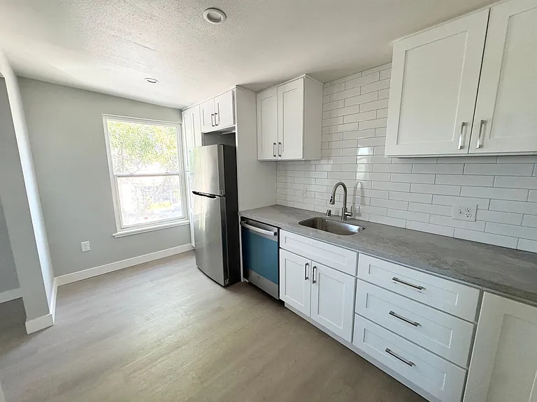 123 S K St — Photo 4