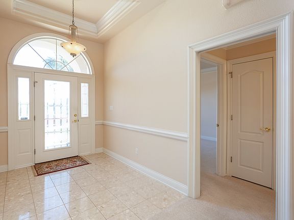 3rd image of 3041 Liana Ln