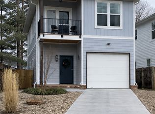 494 S College Ave, Fayetteville, AR 72701