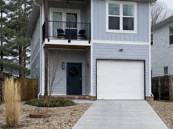 494 S College Ave, Fayetteville, AR 72701