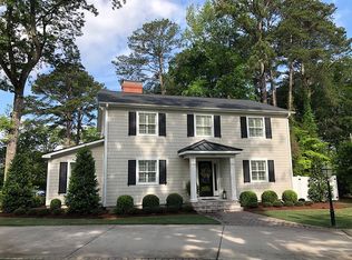 1725 Circle Dr, Greenville, NC 27858