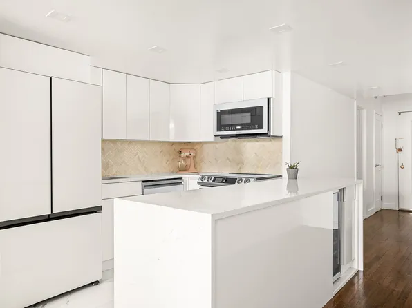 250 Mercer Street 403C image 6 of 6