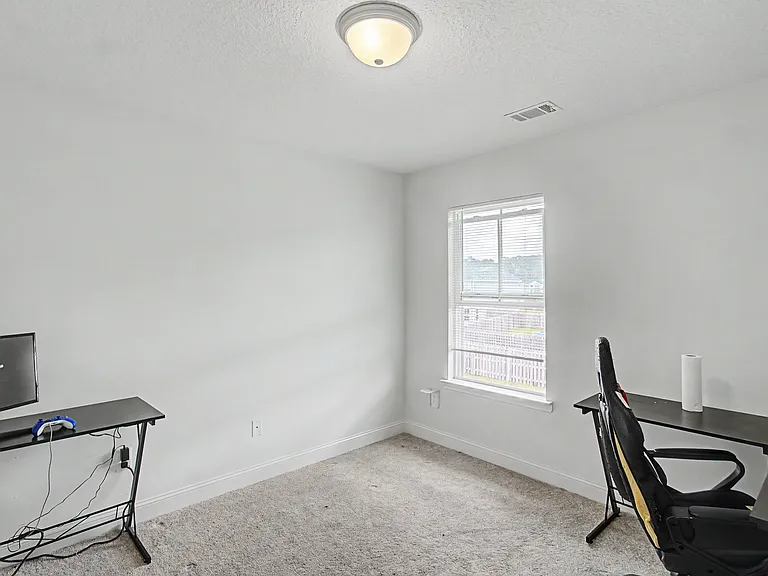 1246 Grayson Ave — Photo 15