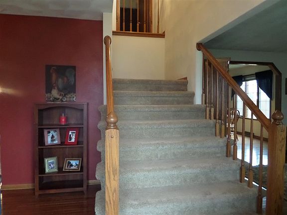 3rd image of 943 Burnwyck Dr