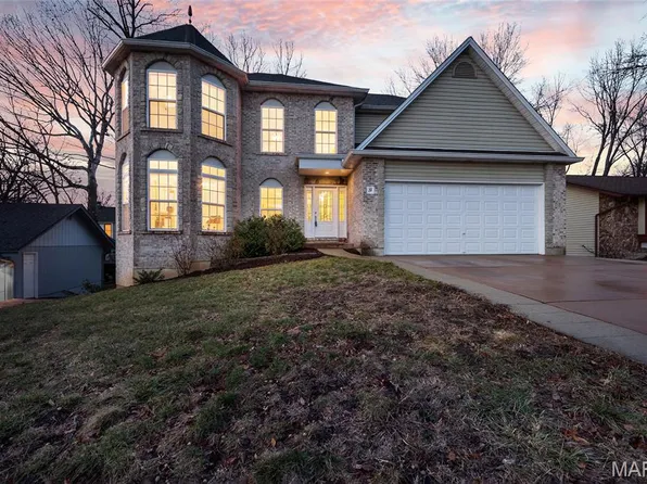 9 Pointer Ct, Lake Saint Louis, MO 63367