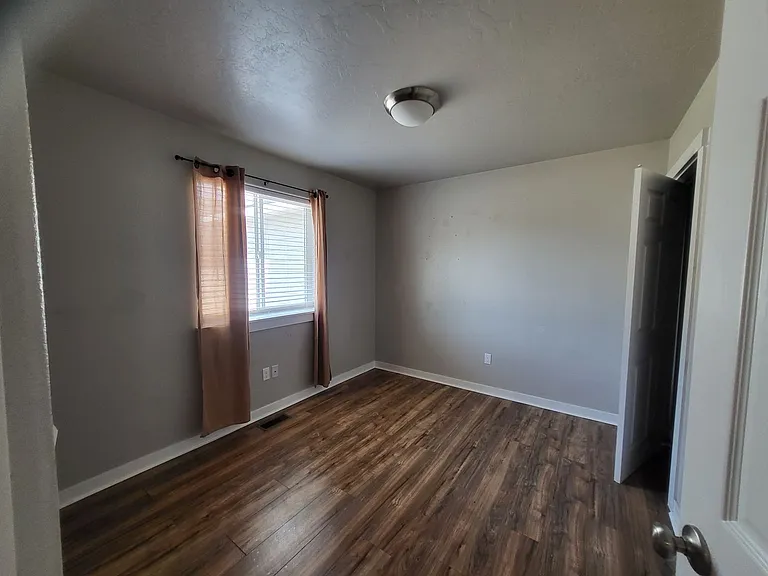 11913 Sanderling Ct — Photo 6