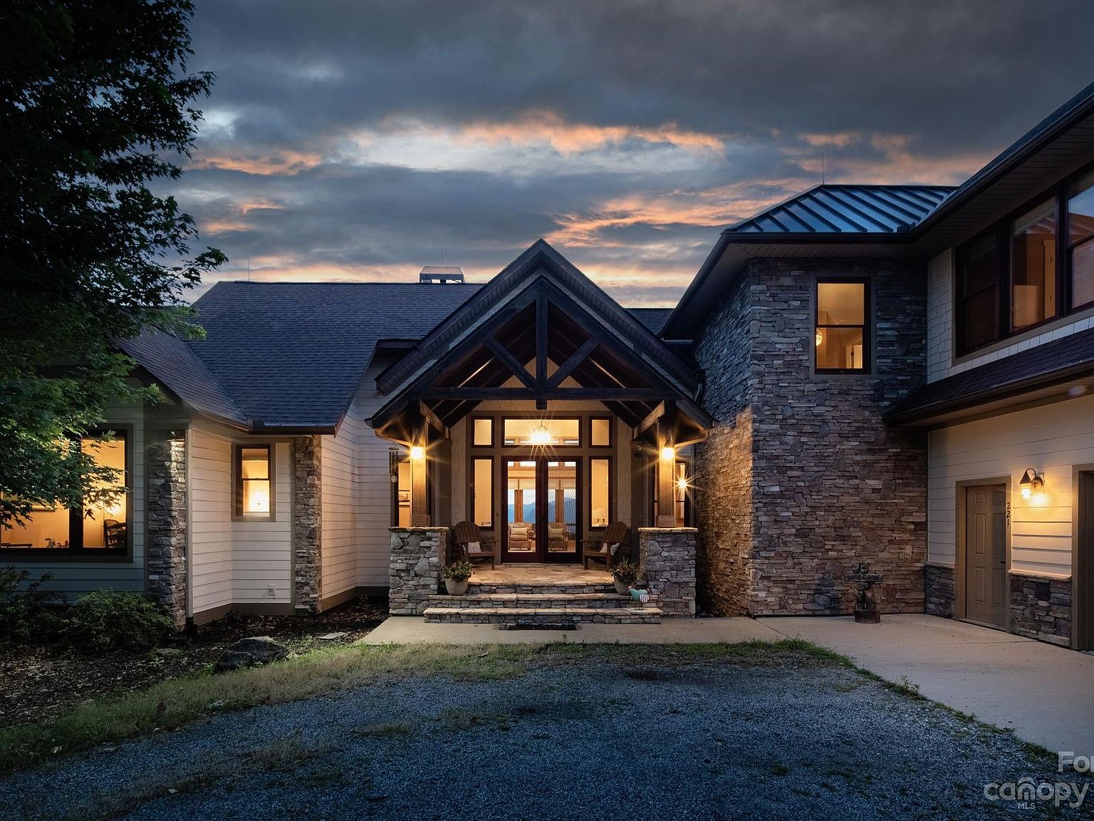 221 Half Moon Mile, Lake Lure, NC 28746 Zillow