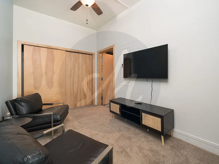 417 E Kiowa St #1203 — Photo 14
