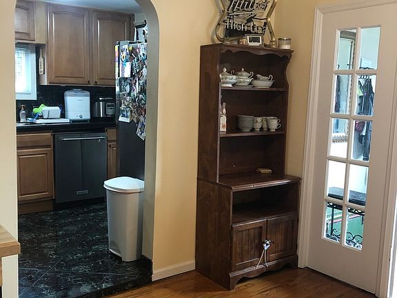 5th image of 1444 Prospect Ave