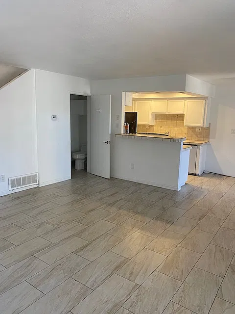 3 bed, 2.5 bath, 1499 sqft, $2,650 — Photo 4